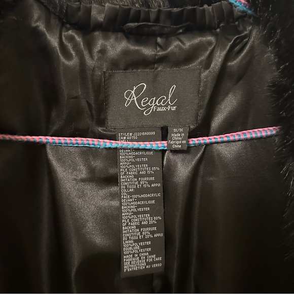 Leopard Print 2-3X Faux Fur Jacket with Black Collar - Picture 12 of 15